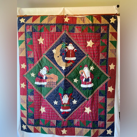 Christmas Vintage Handmade Santa Claus Quilt 60”/40” 🎄 - Picture 1 of 7